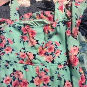 Little girls dress bundle different sizes 14/16 18/20